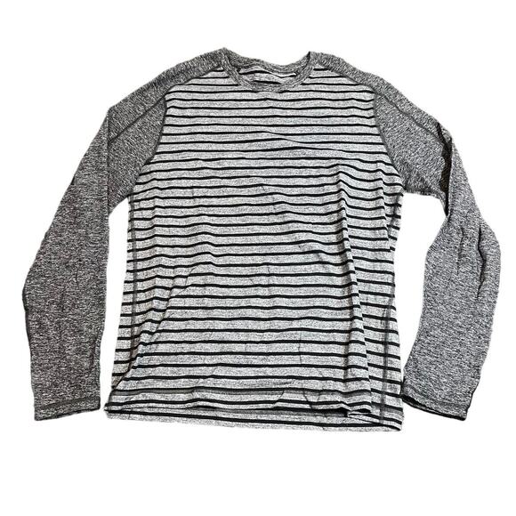 Lululemon‎ Men's Surge Pullover Crew Neck Long Sleeve Shirt Gray Striped Size L - Picture 1 of 6